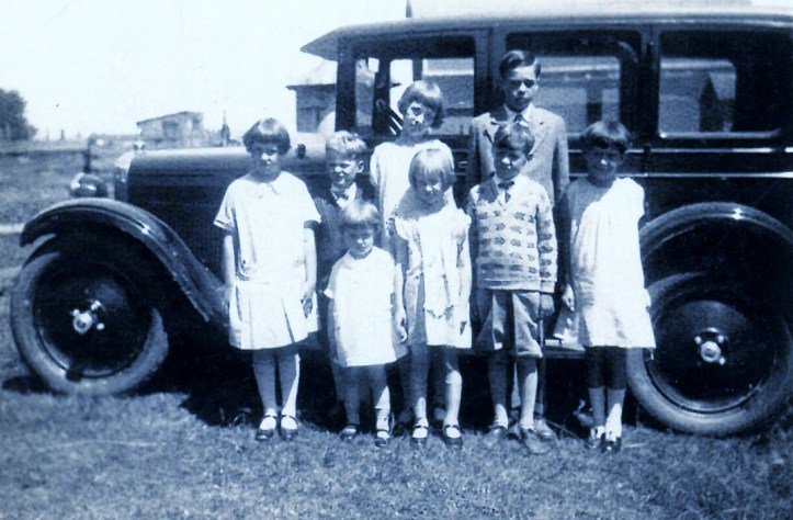 1920s manly cousins with 1929 nash